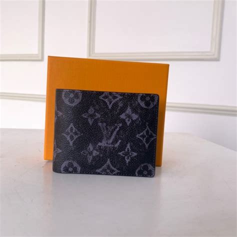 portafoglio supreme louis vuitton fake